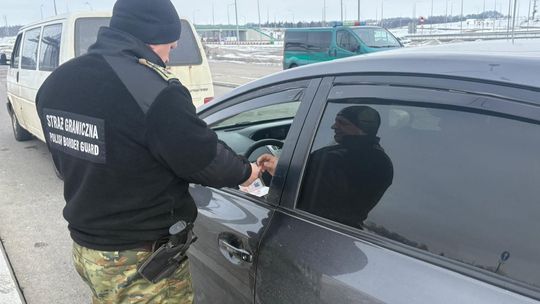 11 odmów wjazdu na granicy polsko-litewskiej. Kontrole trwają 11 odmów wjazdu na granicy polsko-litewskiej. Kontrole trwają