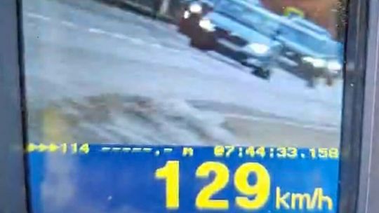 129 km/h przy ograniczeniu do 70. Kierowca stracił prawo jazdy 🚓