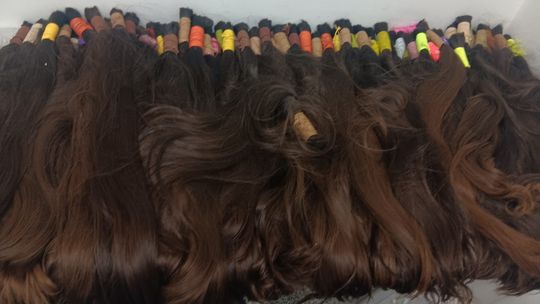 ✂️ 15 kg ludzkich włosów zatrzymane na lotnisku w Krakowie! 💼✈️