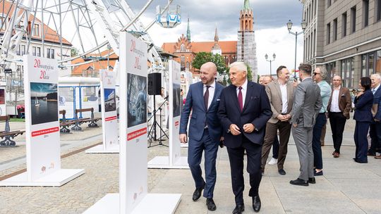 20 lat inwestycji w Białymstoku na plenerowej wystawie. Ekspozycja stanęła na deptaku