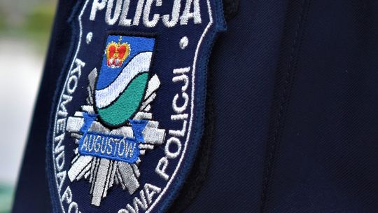 🚨 34-latek zatrzymany za pobicie w Augustowie – grozi mu do 5 lat więzienia 👮♂️ 🚨 34-latek zatrzymany za pobicie w Augustowie – grozi mu do 5 lat więzienia 👮♂️