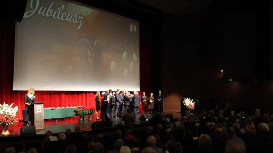 61 par uhonorowanych Medalami za Długoletnie Pożycie Małżeńskie 61 par uhonorowanych Medalami za Długoletnie Pożycie Małżeńskie