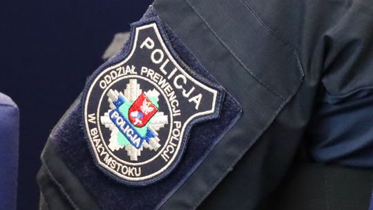 51-latek z ponad 2 promilami za kierownicą Aixama. Nie miał też uprawnień
