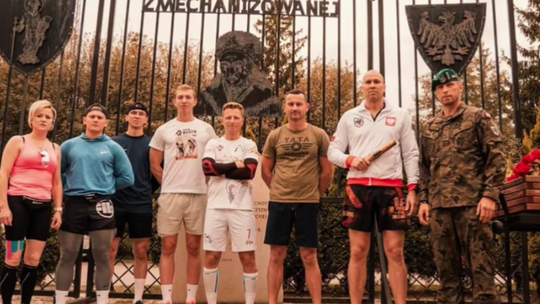 730 kilometrów w cztery dni. Żołnierze pobiegli dla Wiktorka