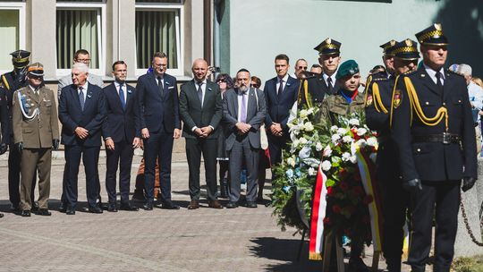 🕯 82. rocznica Powstania w Getcie Białostockim – hołd bohaterom i odsłonięcie kamieni pamięci