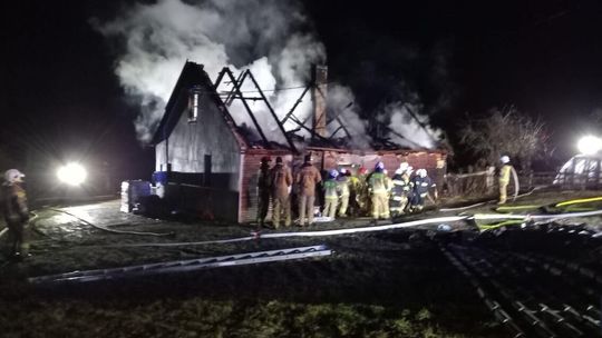 90-latkowie stracili dom w Wigilię. Trwa zbiórka na pomoc dla seniorów