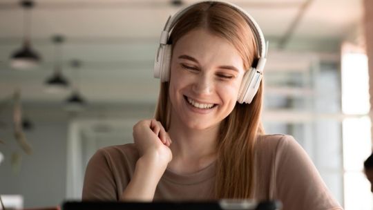 Bezpłatne szkolenia ZUS. W październiku trzy webinary dla zainteresowanych