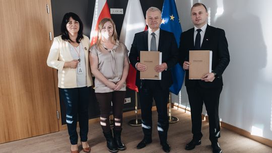 💻 Blisko 1,9 mln zł na rozwój e-usług w gminie Wizna 🇪🇺 💻 Blisko 1,9 mln zł na rozwój e-usług w gminie Wizna 🇪🇺