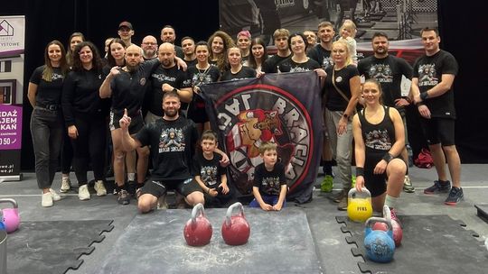Historyczny sukces suwalskich zawodników na Mistrzostwach Polski Kettlebell Sport