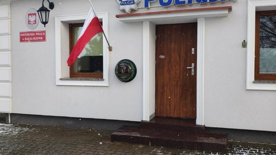 Defibrylator AED na Posterunku Policji w Bakałarzewie