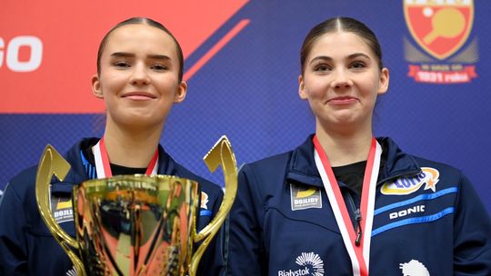 Dojlidy Białystok z medalami Mistrzostw Polski Juniorów. Złoto i dwa podia w Krakowie