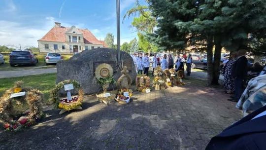 Dożynki Gminno-Parafialne w Becejłach – święto plonów i lokalnej tradycji.