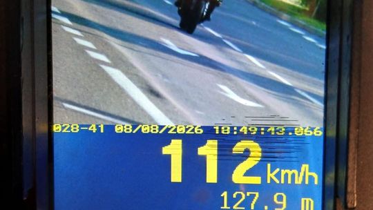 Dwóch kierowców straciło prawa jazdy. W Suwałkach znacznie przekroczyli prędkość