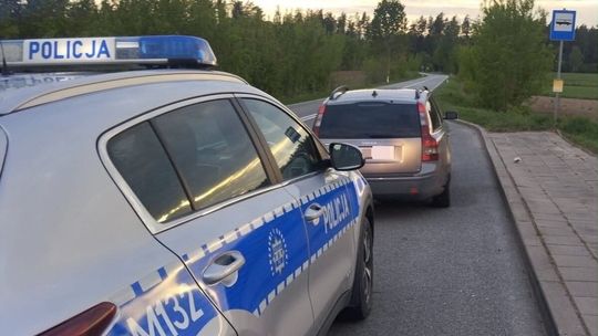 Dwóch nietrzeźwych kierowców zatrzymanych jednego wieczoru przez suwalską policję