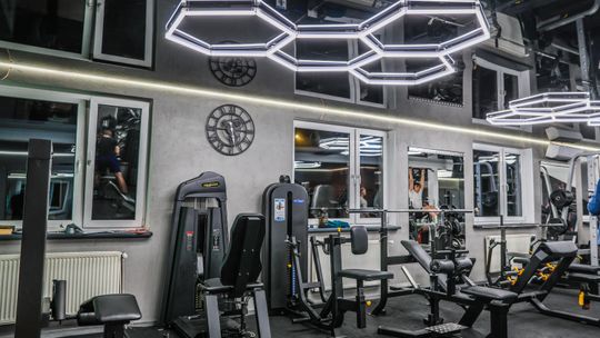 Trenuj za darmo i poznaj nową przestrzeń. Dzień otwarty w siłowni HEROS Trenuj za darmo i poznaj nową przestrzeń. Dzień otwarty w siłowni HEROS