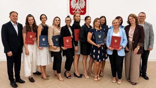 Dziewięć nauczycielek zdało egzamin na nauczyciela mianowanego. Wszystkie z sukcesem!