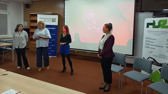 Erasmus+ i demokracja. Studenci PUZ w Suwałkach rozmawiali o rozwoju i wpływie na rzeczywistość