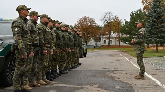 Funkcjonariusze z Podlaskiego Oddziału Straży Granicznej  jadą na Łotwę. Pomogą chronić granicę z Białorusią