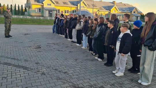 Harcerze spotkali się ze Strażą Graniczną w Lipsku. Sprawdzili celność i poznali realia służby