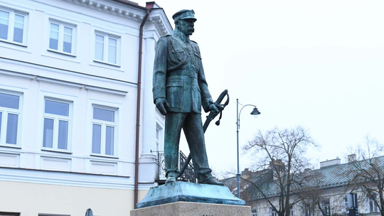 🇵🇱 Hołd dla Józefa Piłsudskiego w Suwałkach 🇵🇱 Hołd dla Józefa Piłsudskiego w Suwałkach