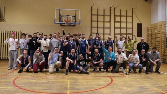 Zakończenie I Suwalskiej Amatorskiej Ligi Koszykówki Zakończenie I Suwalskiej Amatorskiej Ligi Koszykówki