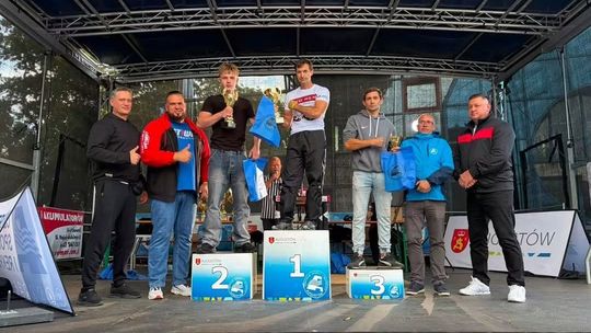IV Mistrzostwa Augustowa w Armwrestlingu za nami. Znamy zwycięzców