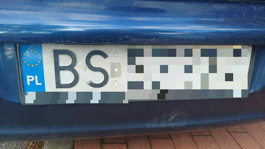 🚔 Kierował mimo dożywotniego zakazu i z tablicami od innego auta