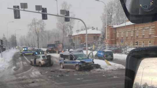 Kolizja na skrzyżowaniu W. Polskiego i Leśnej w Suwałkach