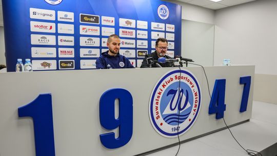 Konferencja prasowa Wigier Suwałki po rundzie jesiennej — podsumowanie i plany na przyszłość 🎙️⚽ Konferencja prasowa Wigier Suwałki po rundzie jesiennej — podsumowanie i plany na przyszłość 🎙️⚽