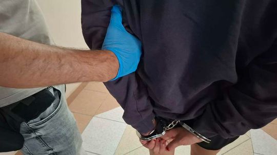 Kradzież pieniędzy ze stoiska z truskawkami. Policja zatrzymała podejrzaną