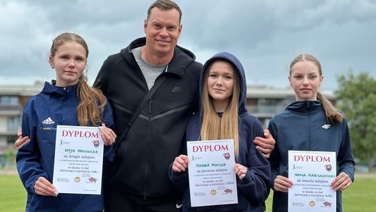 🏆 Lekkoatletyczne emocje na stadionie w Suwałkach. Półfinał wojewódzki Igrzysk Młodzieży Szkolnej za nami