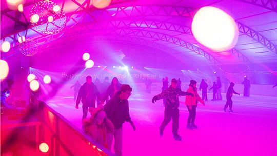 Lodowisko w Suwałkach czynne do końca lutego. To ostatni moment na zimowe szaleństwo ⛸️❄️