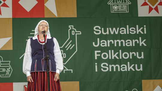 🎶 Ludowe brzmienia Suwalszczyzny wybrzmiały na Jarmarku Folkloru i Smaku 2025!