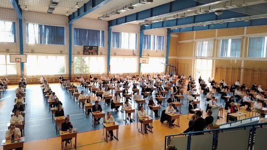 Maturzyści zmierzyli się z matematyką – drugi dzień egzaminów za nimi
