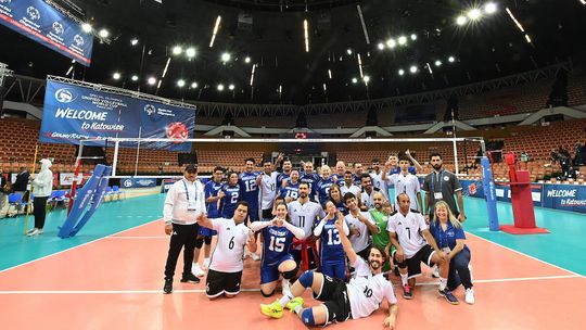 🏐 Mecz Gwiazd w Spodku: emocje, legendy i niezwykła jedność sportu! 🌟 🏐 Mecz Gwiazd w Spodku: emocje, legendy i niezwykła jedność sportu! 🌟