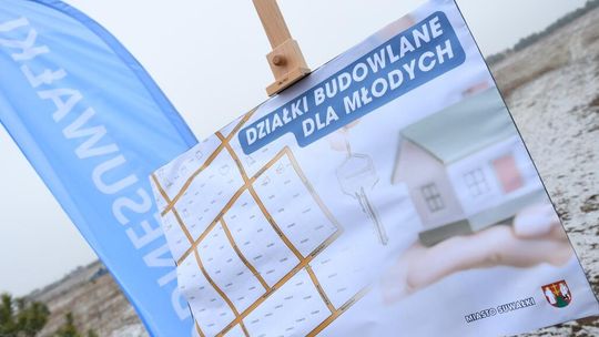 🏡 Miasto Suwałki ogłasza przetarg na ostatnie działki w programie „Działki budowlane dla młodych”! 🏡 Miasto Suwałki ogłasza przetarg na ostatnie działki w programie „Działki budowlane dla młodych”!