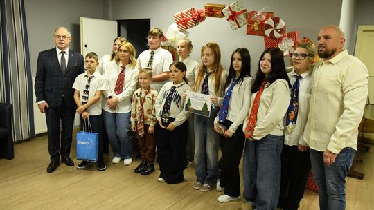 Mikołajkowy Autobus Radia 5 dla Społecznej Organizacji Przyjaciół Dzieci „Przystań” Mikołajkowy Autobus Radia 5 dla Społecznej Organizacji Przyjaciół Dzieci „Przystań”