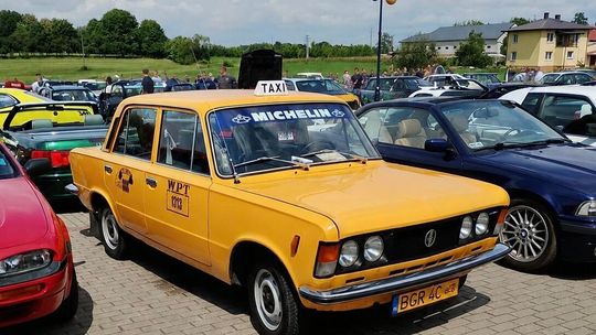 Miłośnicy klasycznej motoryzacji spotkali się w Bargłowie Kościelnym