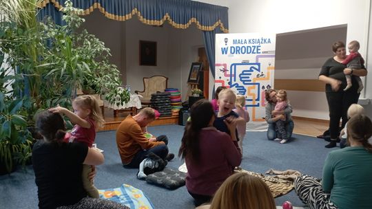 📚 Moc inspiracji dla rodziców maluchów – warsztaty „Mała książka w drodze”