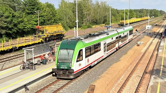 Motocyklista wjechał pod pociąg! Groźny wypadek w Strękowiznie 🚨🚆 Motocyklista wjechał pod pociąg! Groźny wypadek w Strękowiznie 🚨🚆