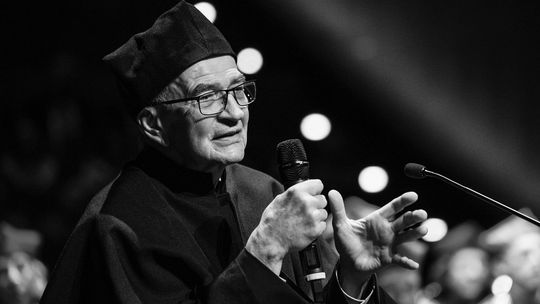 Nie żyje prof. Adam Jamróz. Był pierwszym rektorem Uniwersytetu w Białymstoku