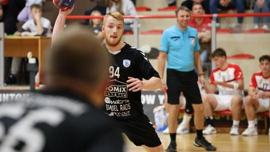 Niedźwiedzie ulegają Szczypiorniakowi Dąbrowa Białostocka 18:26