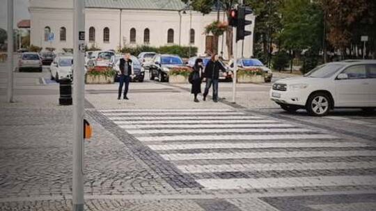 Nowe aktywne przejście i doświetlenie 10 miejsc. Miasto ogłosiło przetargi