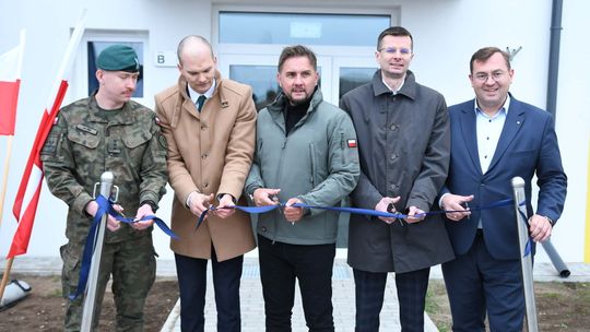 Nowy dom dla suwalskiego garnizonu. Żołnierze odebrali klucze do bloku przy ul. Leśnej