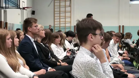 🎒 Nowy rok szkolny w Suwałkach 2025/2026: Miasto stawia na edukację i inwestycje