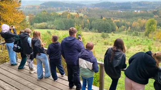 „Odkryj historię w krajobrazie!”. Suwalski Park Krajobrazowy zachwyca o każdej porze roku