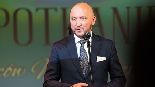 Opłatek samorządowców w Operze i Filharmonii Podlaskiej Opłatek samorządowców w Operze i Filharmonii Podlaskiej