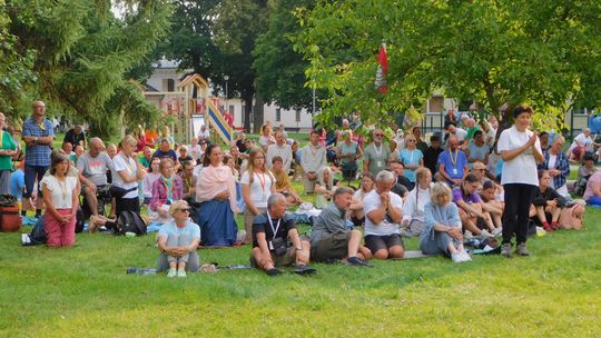 Pielgrzymi na trasie Suwałki–Wilno. Kolejny dzień zakończony w Merkine
