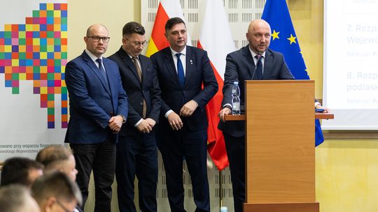 🏛️ Pierwsze czytanie budżetu województwa na 2026 rok. Ważne decyzje na 19. sesji sejmiku 🏛️ Pierwsze czytanie budżetu województwa na 2026 rok. Ważne decyzje na 19. sesji sejmiku