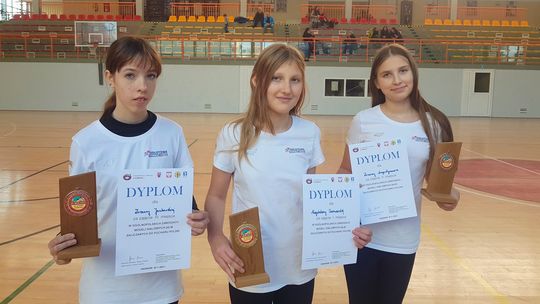 🥇 Podium suwalczanek w Pucharze Polski Modeli Halowych! ✈️ 🥇 Podium suwalczanek w Pucharze Polski Modeli Halowych! ✈️